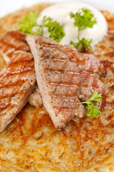 Panqueca de batata com carne — Fotografia de Stock