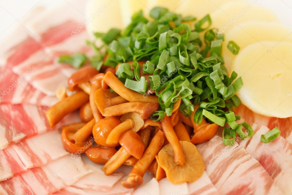 Appetizer with mushroom Stock Photo by ©Shebeko 10798012