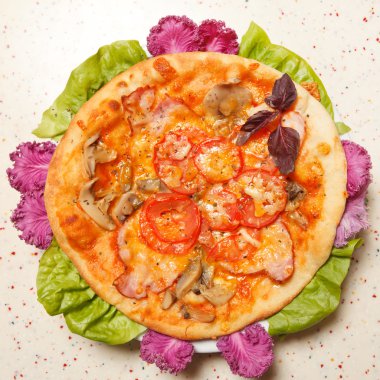 İtalyan pizzası.