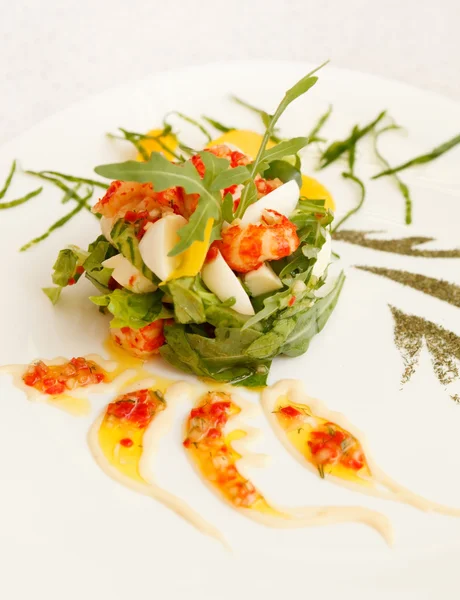 Zomer salade met garnalen — Stockfoto