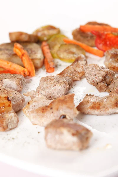 Mięso z warzywami z grilla — Zdjęcie stockowe