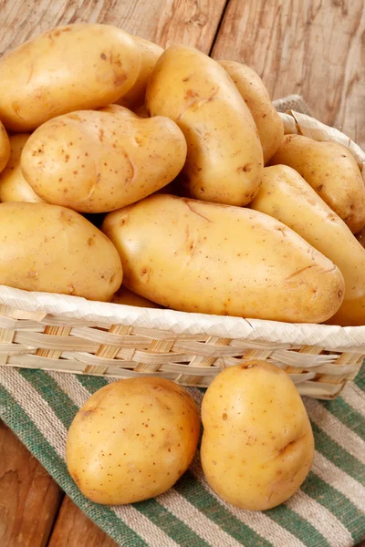 Batatas frescas — Fotografia de Stock