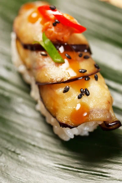 Sushi a levél — Stock Fotó