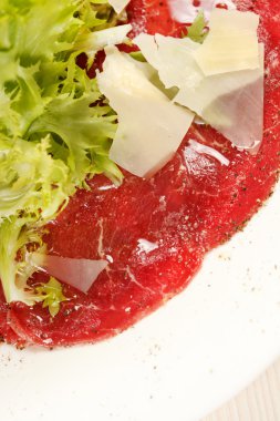 et carpaccio parmesan peyniri ile