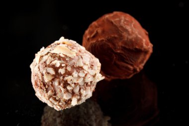 Çikolatalı truffle