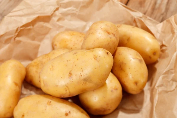 Frische Kartoffeln — Stockfoto