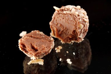 Çikolatalı truffle