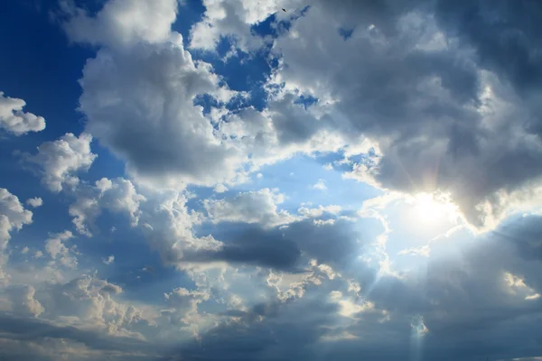 Небо з сонцем — стокове фото