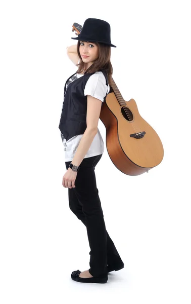 Krásná žena s kytarou — Stock fotografie