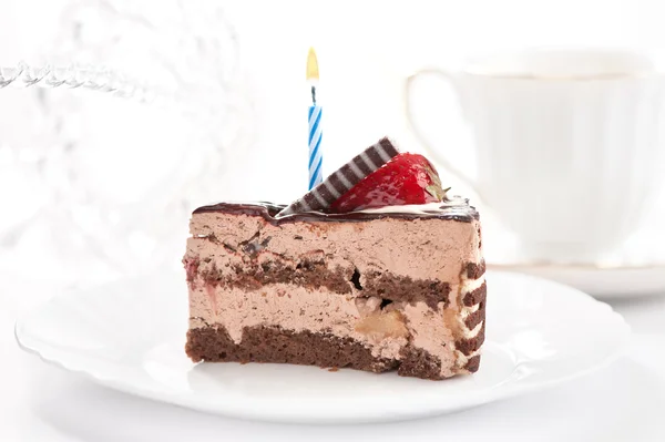 Торт зі свічкою — стокове фото
