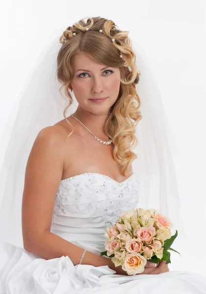 Studio portrait of beautiful bride — Stock Photo, Image