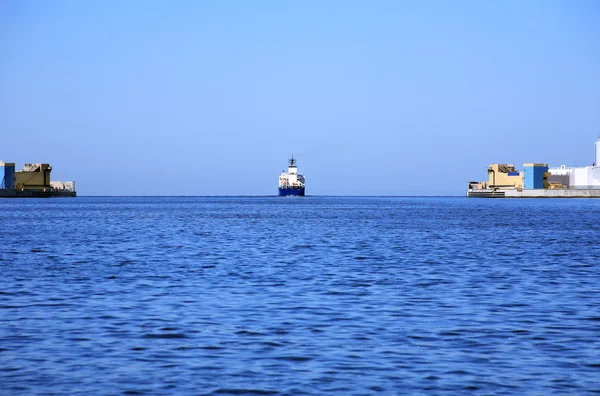Limanı terk — Stok fotoğraf