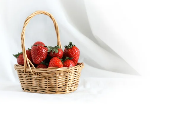 Strawberry In Basket — Stock Photo, Image