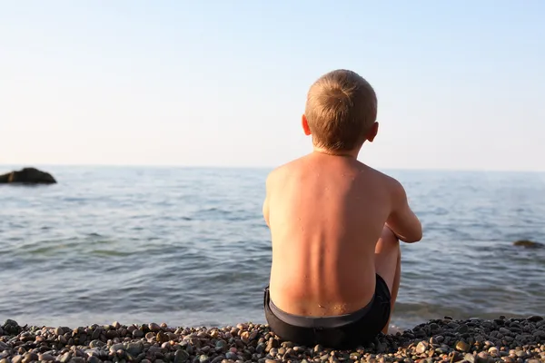 Chlapec a moře — Stock fotografie