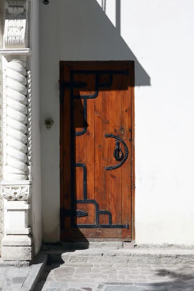 古代的木质门 — 图库照片
