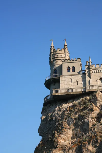 Castelo na rocha — Fotografia de Stock