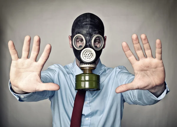 Homem com máscara de gás — Fotografia de Stock