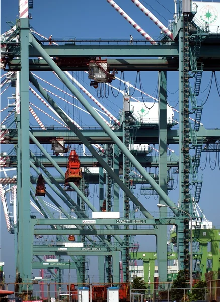 Kaohsiung internationella containerterminal — Stockfoto