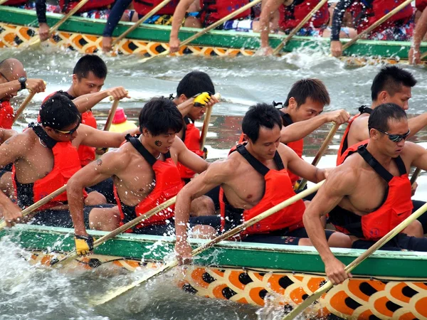 Scena della 2012 Dragon Boat Races a Kaohsiung, Taiwan — Foto Stock