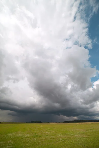 Nuvola tempestosa . — Foto Stock