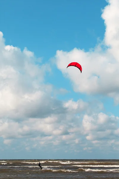 海と kitesurfer. — ストック写真