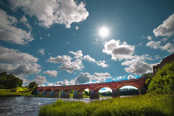 Puente en Kuldiga, Letonia . —  Fotos de Stock