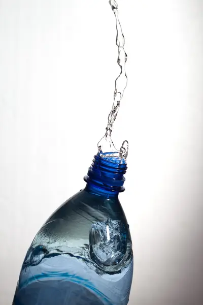 Water and bottle. — Stock Photo, Image