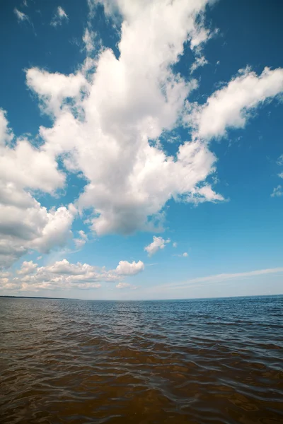 Felhők felett a Balti-tenger. — Stock Fotó