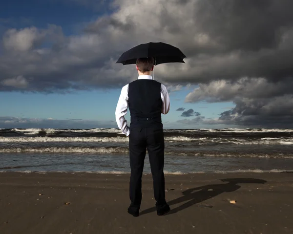 Geschäftsmann und Wetter — Stockfoto