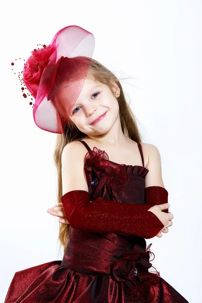 Маленькая девочка в красивом платье — стоковое фото