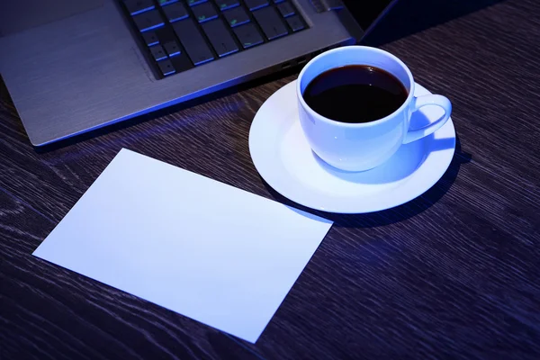 Kaffee am Arbeitsplatz — Stockfoto