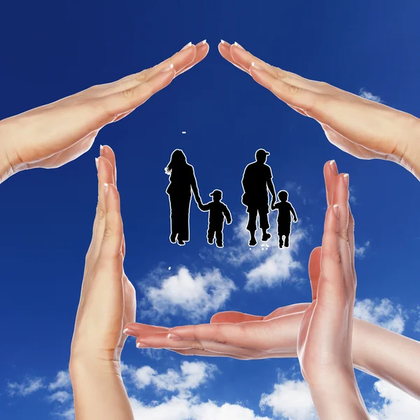 Family and house — Stock Photo, Image