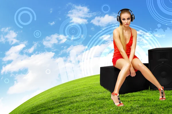Portrait of young woman with headphones — Stock Photo, Image