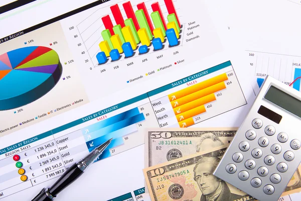 Financial papers on the table — Stock Photo, Image