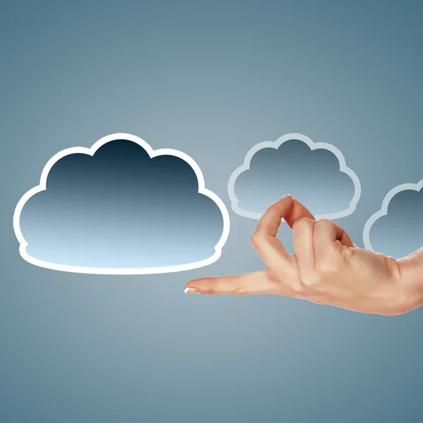 Bulut bilgi işlem simgesi ile el — Stok fotoğraf