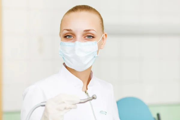 Ett porträtt av en dental arbetstagare — Stockfoto