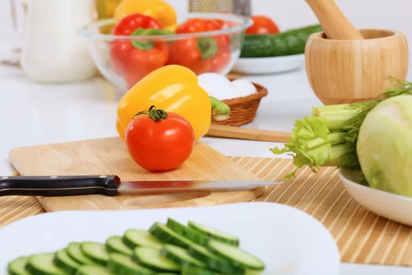 Свіжий нарізати овочі — стокове фото