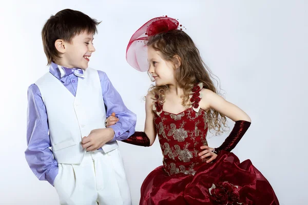美しいドレスと少年少女 — ストック写真
