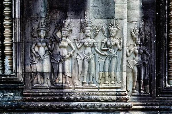 Angkor wat. freski na ścianach pałacu. — Zdjęcie stockowe