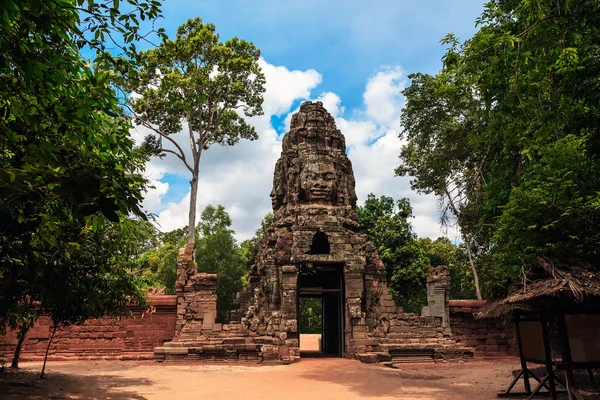 Prasat Bayon. As ruínas do Templo Angkor Thom no Camboja — Fotografia de Stock
