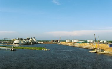 daugava Nehri, endüstriyel görüntüleme.