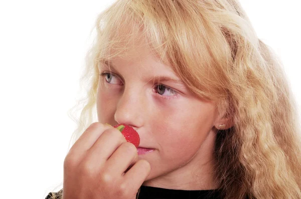 Girl with strawberry. — Stock Photo, Image