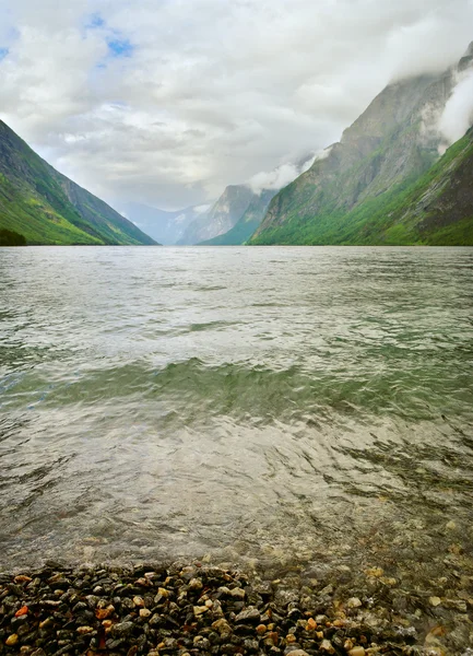 Studené vody do fjord. — Stock fotografie