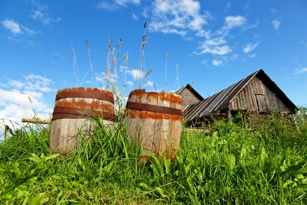 Oude houten vaten vat voor wijn — Stockfoto
