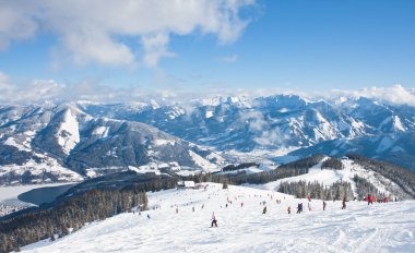 Ski resort zell am bakın. Avusturya