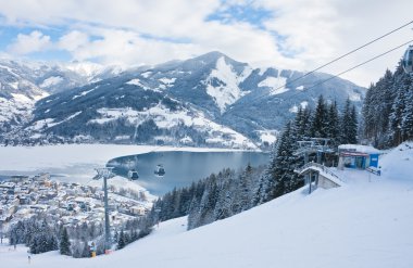 Ski resort zell am bakın. Avusturya