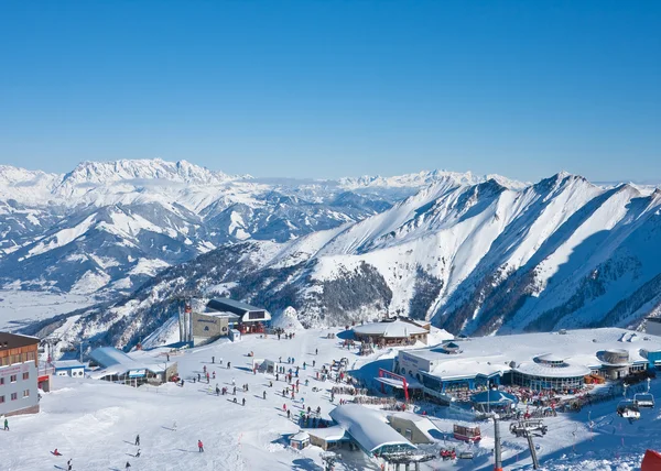 View of skiing area on Kitzsteinhorn glacier. Kaprun, Austrian — Stock Photo, Image