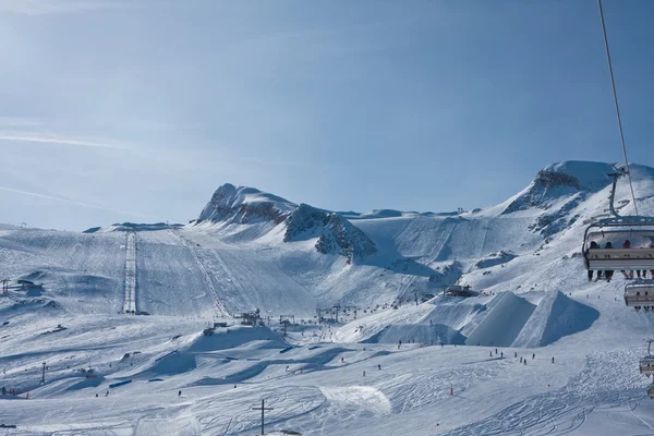Lyžařské středisko kaprun, ledovec kitzsteinhorn. Rakousko — Stock fotografie