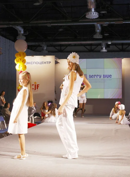 Children's Fashion Show 2012 — Stock Photo, Image