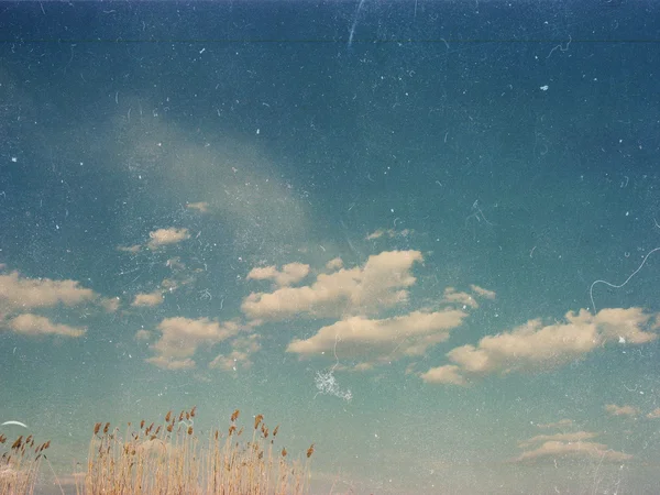 艺术形象与蓝蓝的天空 — 图库照片